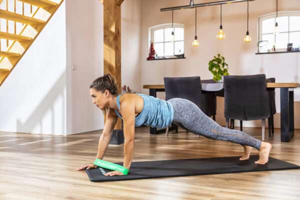 TEKSTIILIST VÕIMLEMISKUMMID (VENITUSKUMM) Tunturi textile resistance bands. 3 tugevust – pilt 5