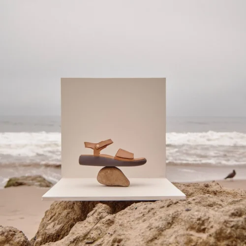 NAHAST PIKIVÕLVITOESTUSEGA SANDAALID NAISTELE Vionic Awaken RX Recovery